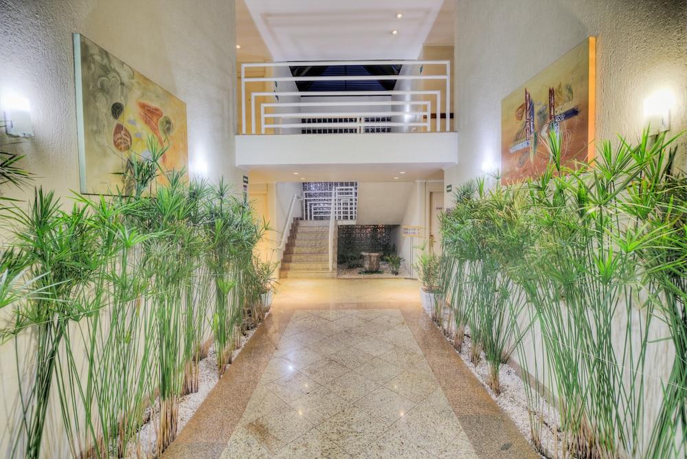 Golden Park By Nacional Hotel